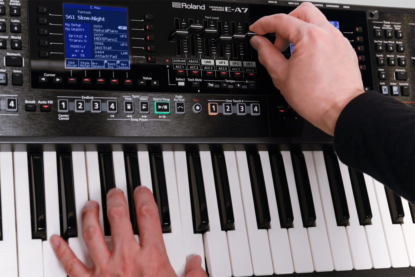 Roland-ea7
